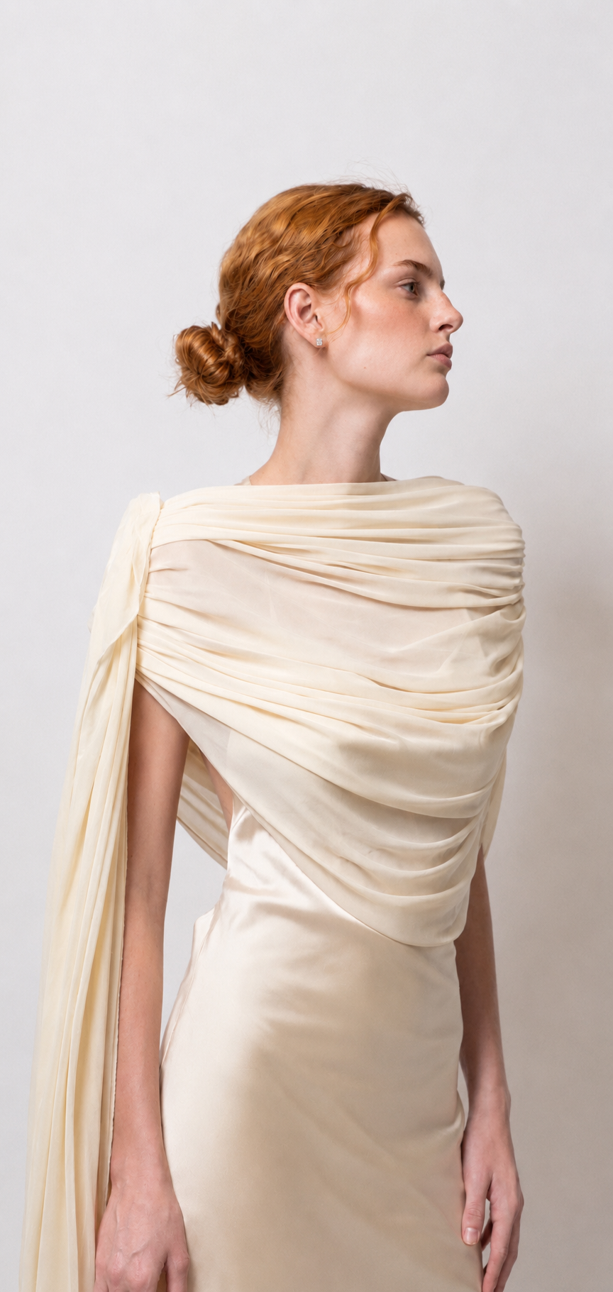 The Essence Studs - Moissanita