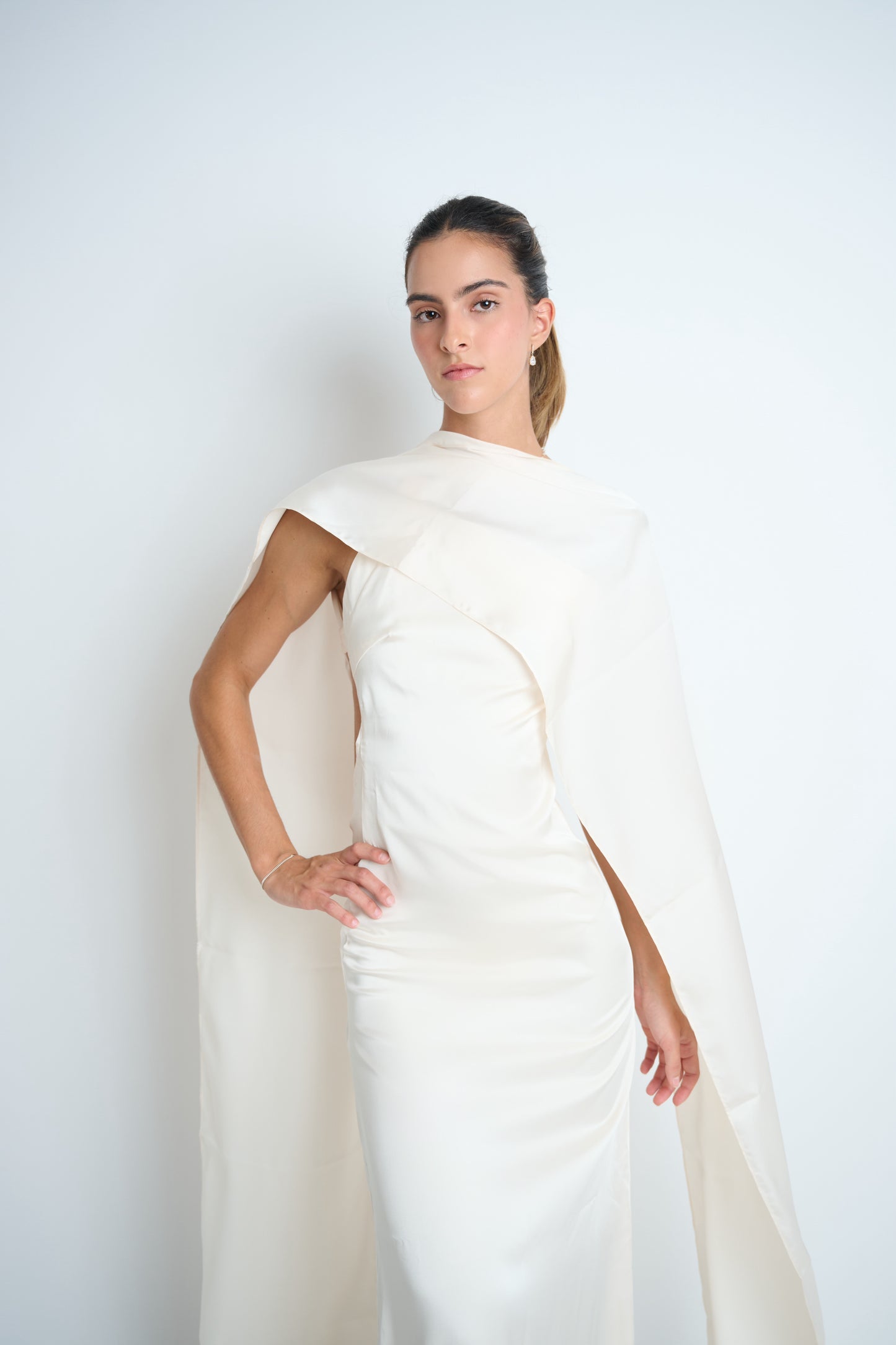 E S T O L A - B R I D A L