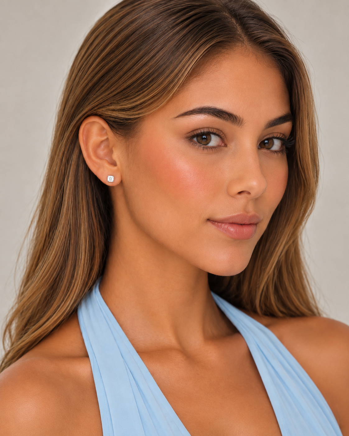 The Essence Studs - Moissanita