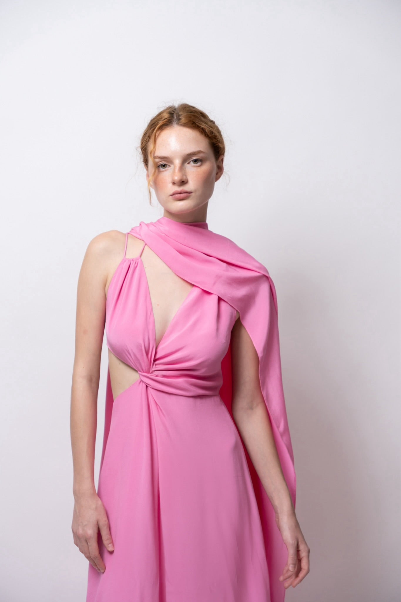 A L Ú N A - B U R N T P I N K