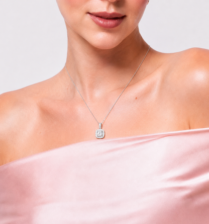 Victoria Halo Necklace - Moissanita